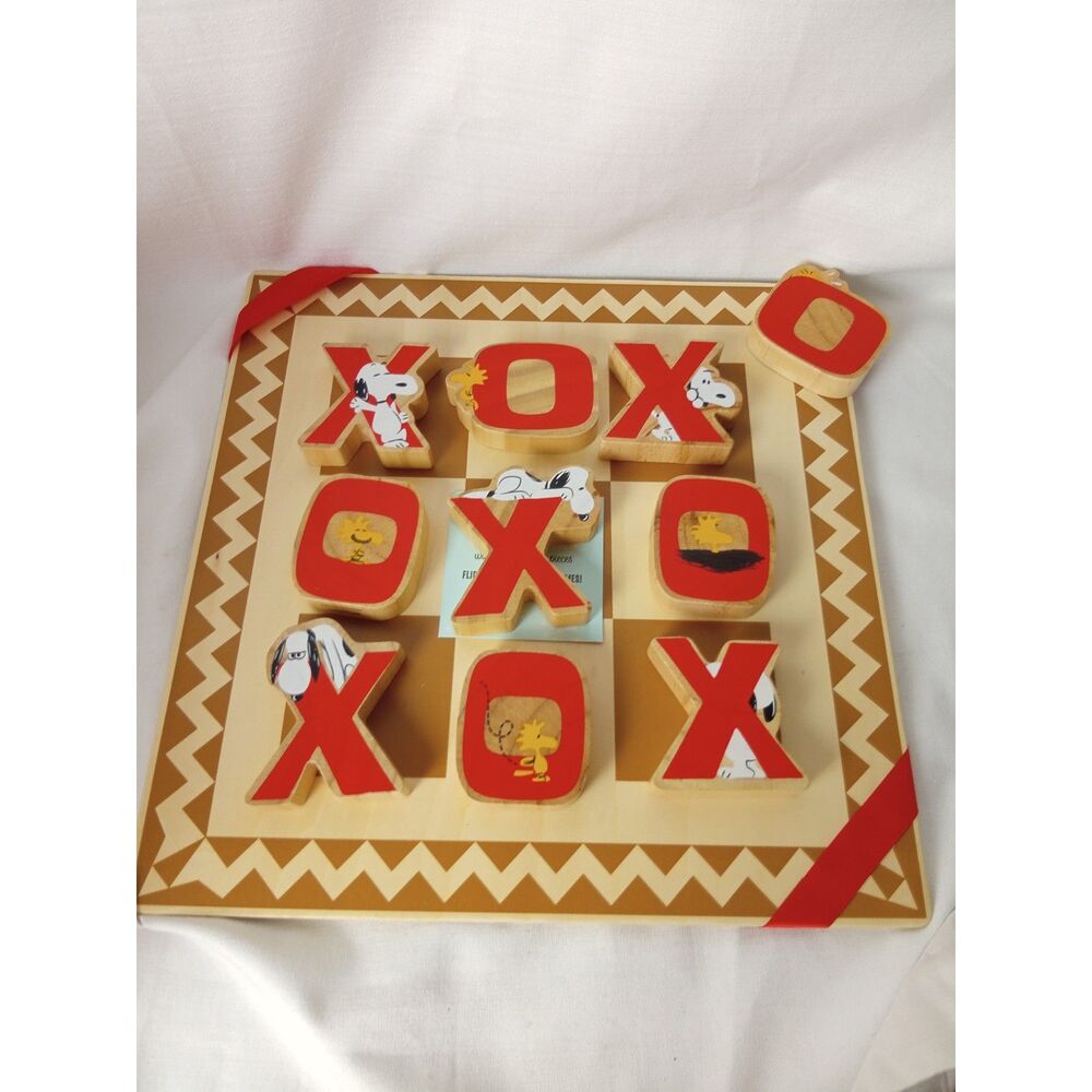 Peanuts Snoopy Woodstock Wooden Tic Tac Toe Game X O Tabletop Decor Complete